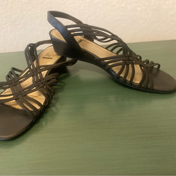 Impo Black Rogue Wedge Sandals - Size 10 - Picture 6 of 8